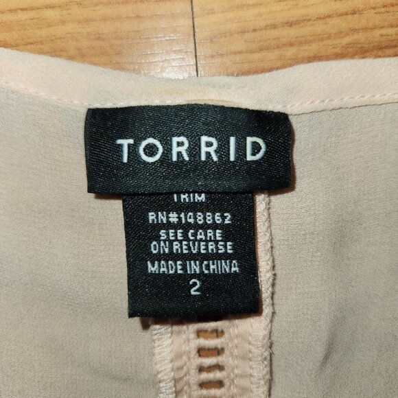 Torrid Sheer Beige Baby doll Blouse || 2X EUC - Picture 9 of 9